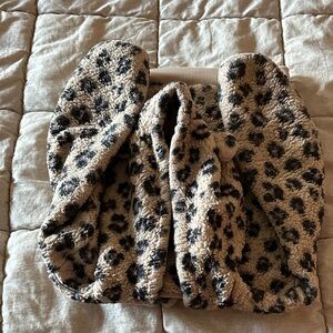 Old Navy Kids Leopard Faux Sherpa Jacket - Taupe & Black